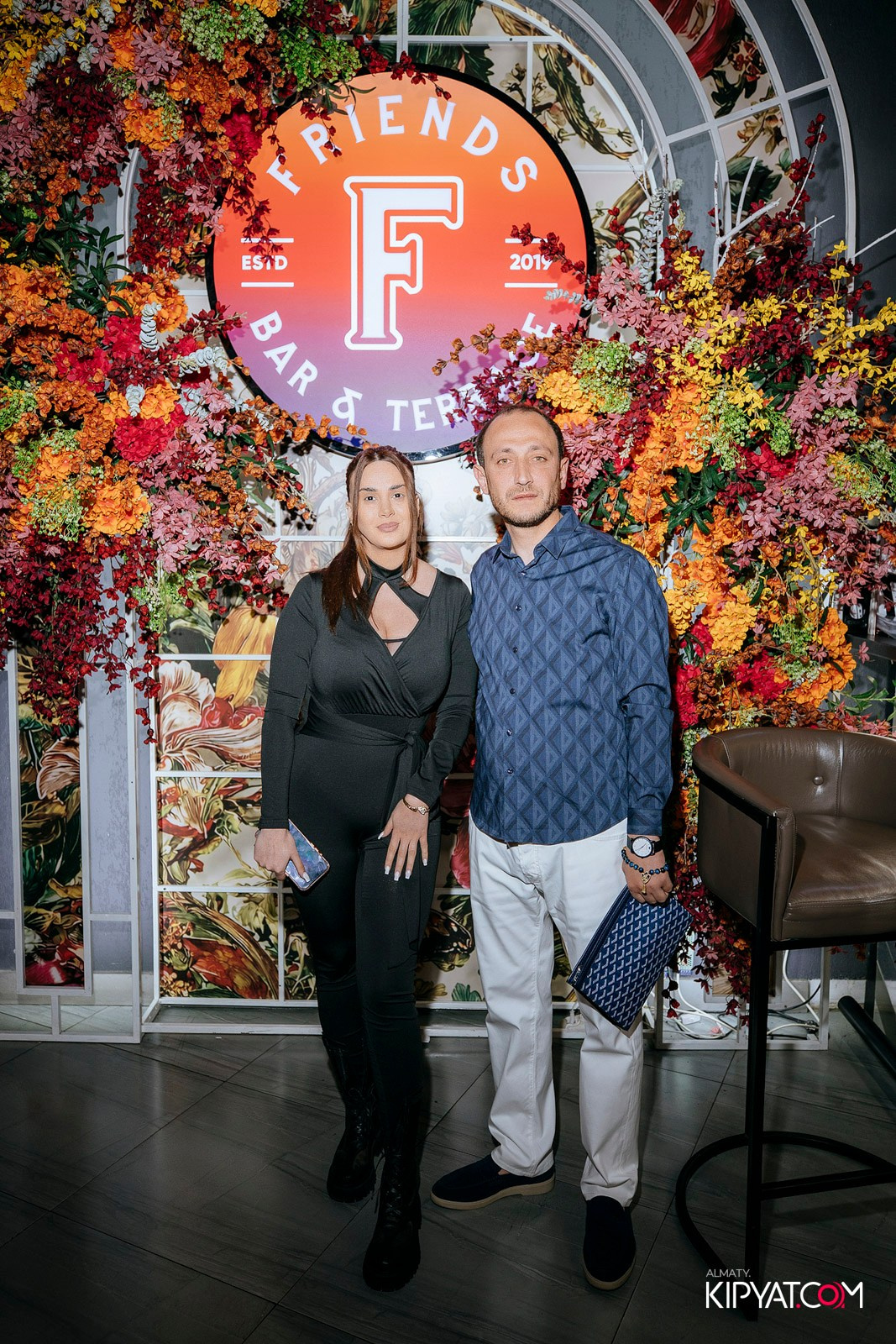 FRIENDS BAR & TERRACE. КИПЯТКОМ АЛМАТЫ! Фотосъемка мероприятий в Алматы