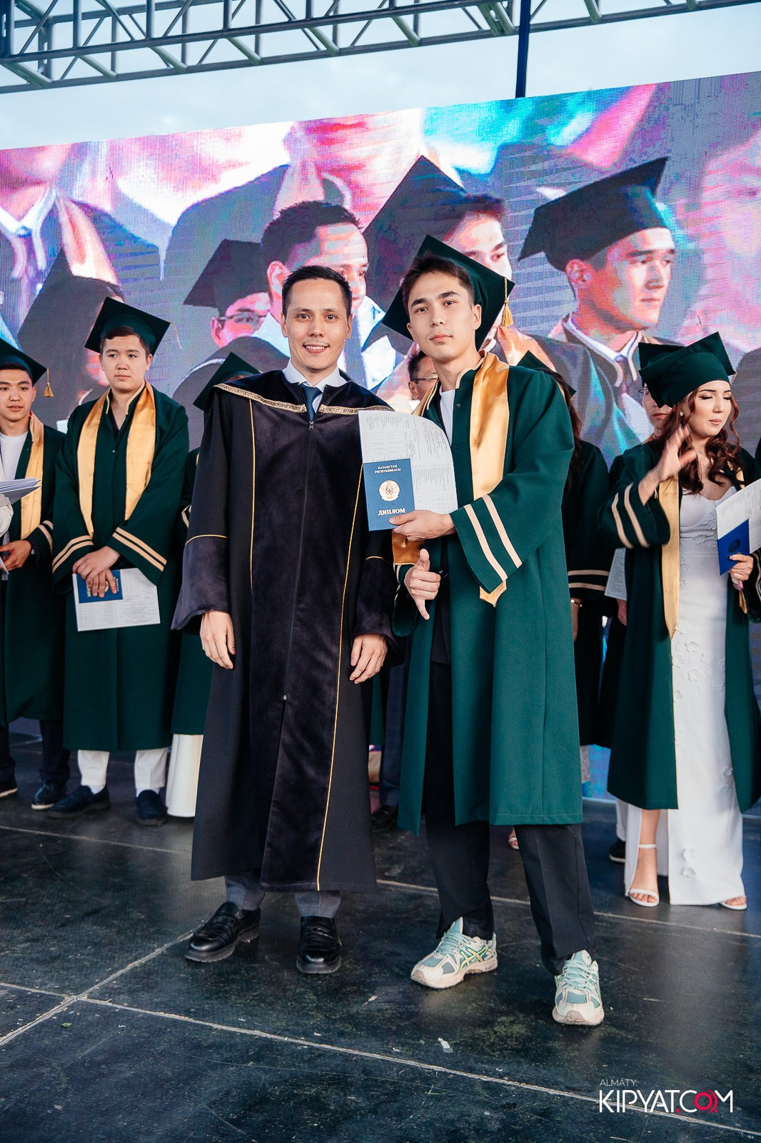 ВРУЧЕНИЕ ДИПЛОМОВ — НАРХОЗ КОЛЛЕДЖ. Part 4. КИПЯТКОМ АЛМАТЫ!