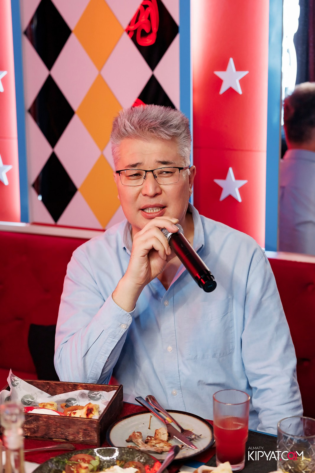 ЗАЯ, НА БИС. КИПЯТКОМ АЛМАТЫ!