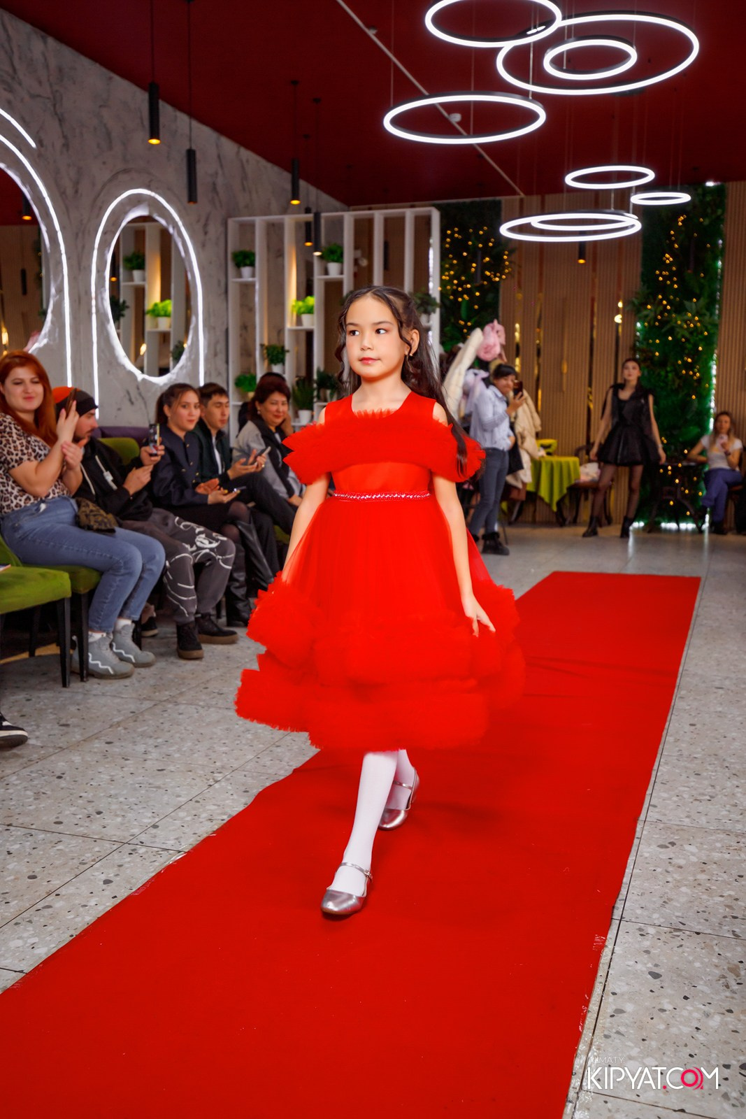 FASHION DAY 2025 КАФЕ ЖАКСЫЛЫК. КИПЯТКОМ АЛМАТЫ!