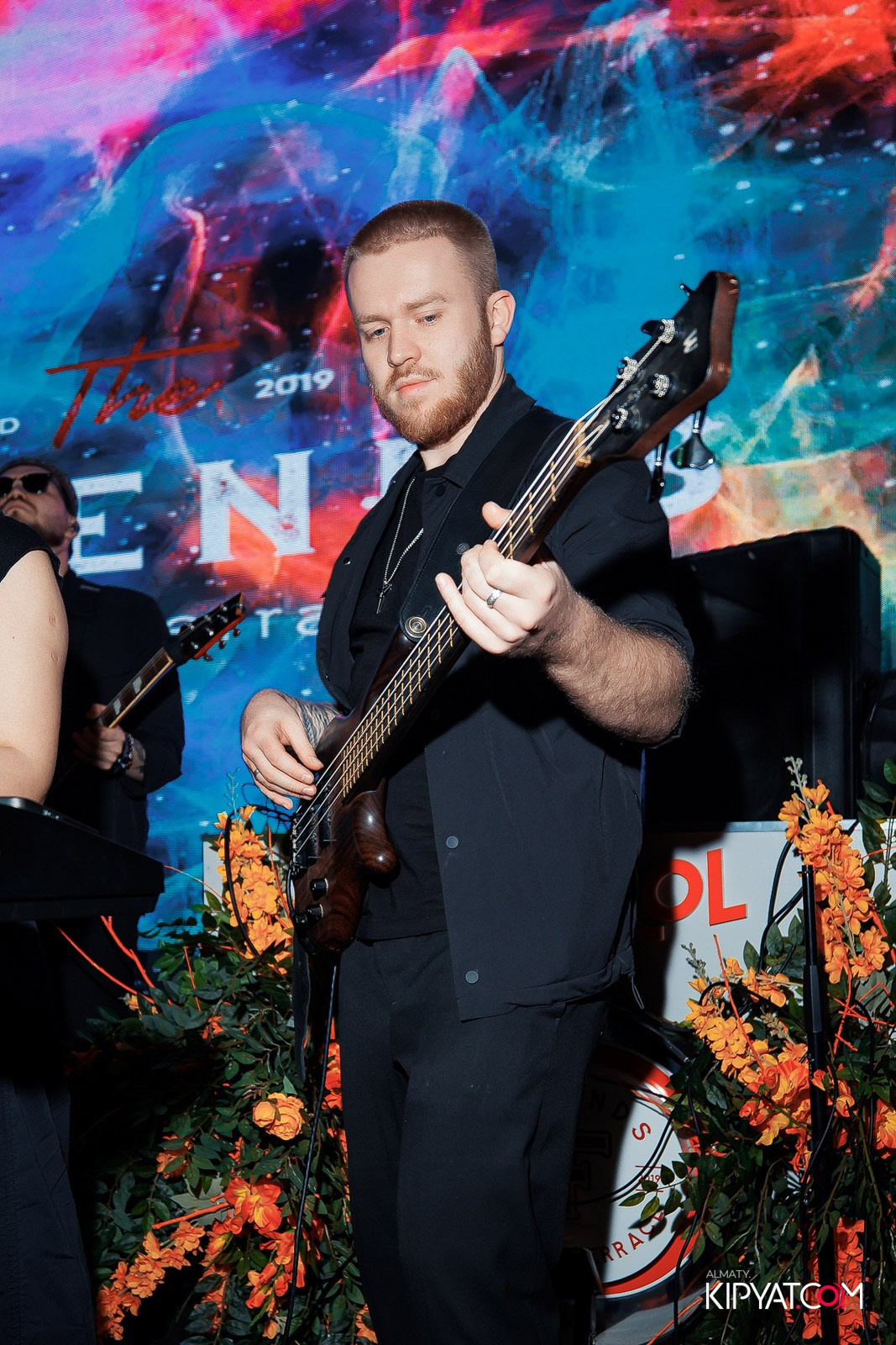 FRIENDS BAR & TERRACE. КИПЯТКОМ АЛМАТЫ!