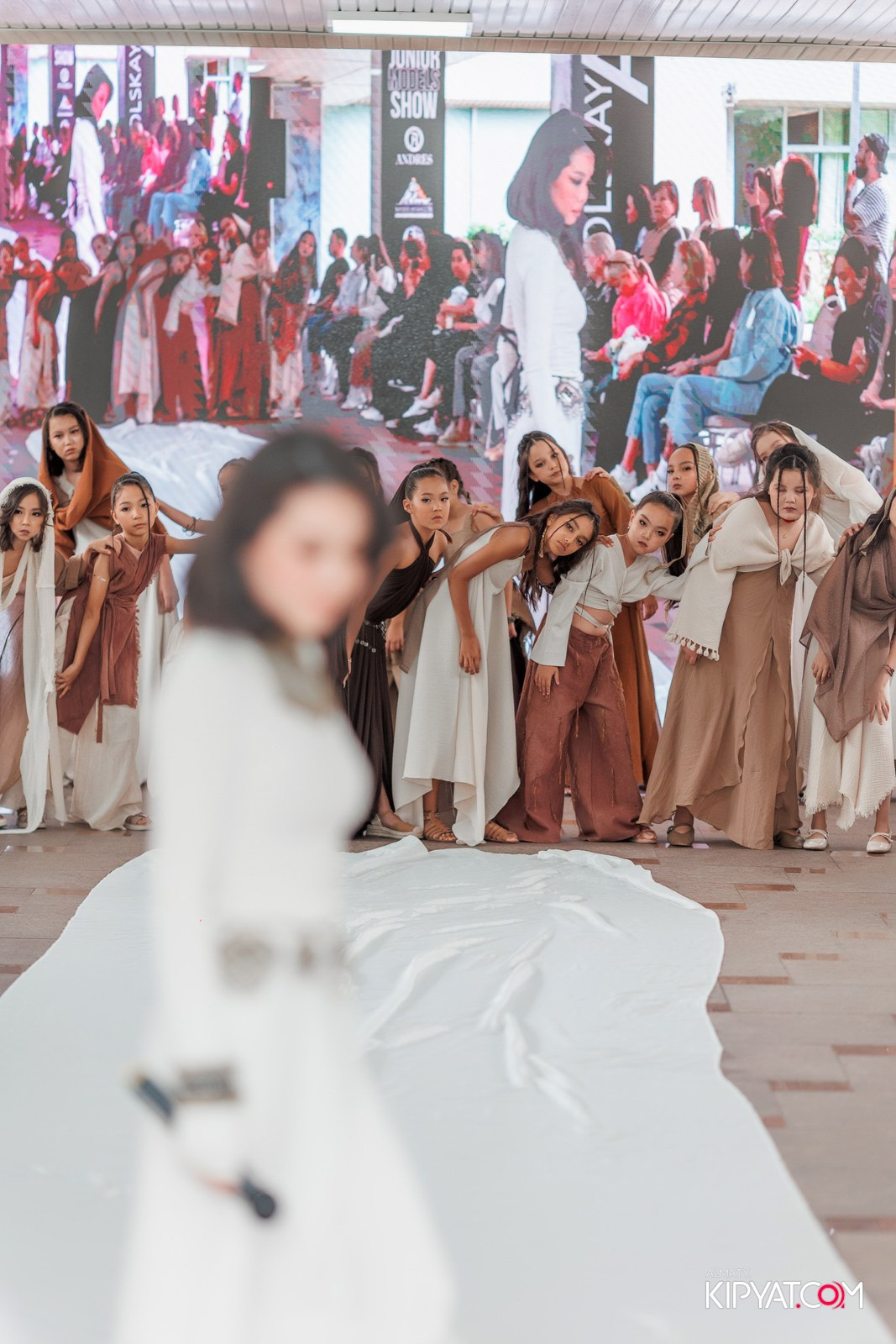 JUNIOR FASHION SHOW. КИПЯТКОМ АЛМАТЫ!