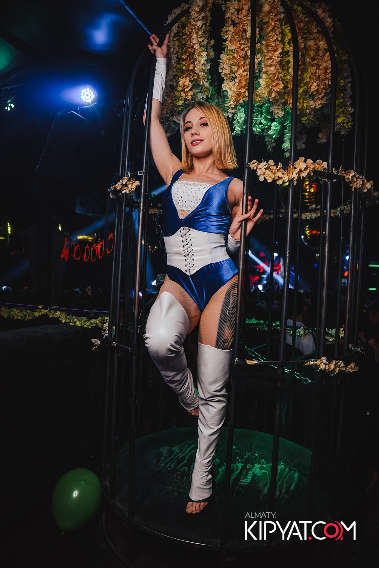 UYAT EMES BAR. КИПЯТКОМ АЛМАТЫ!