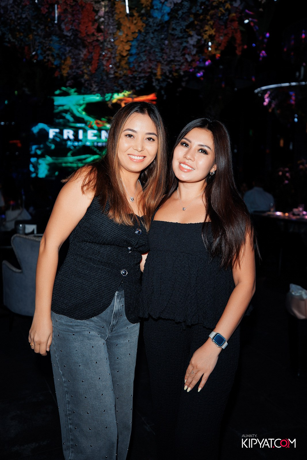 FRIENDS BAR & TERRACE. КИПЯТКОМ АЛМАТЫ!