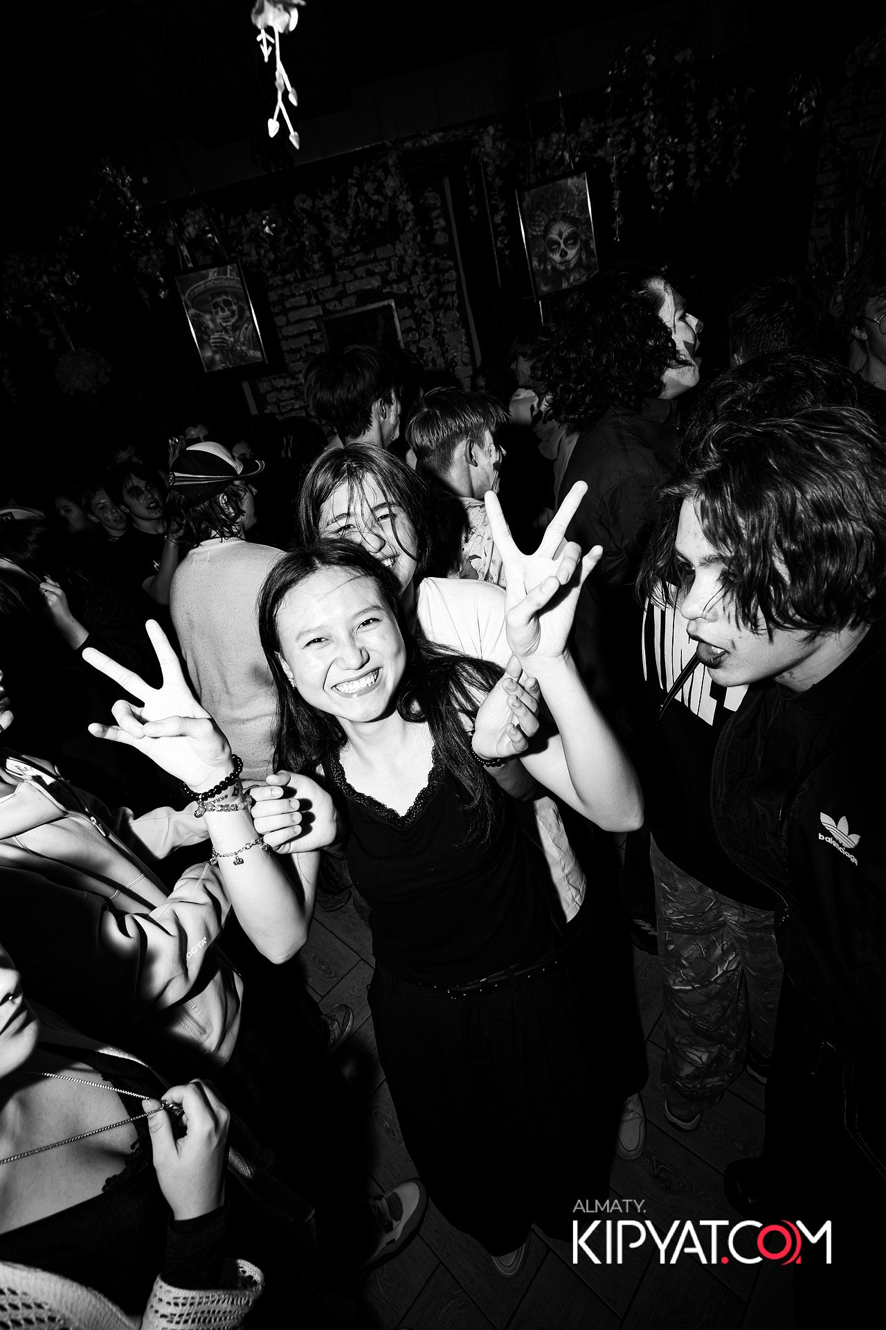 KRASNOFF PARTY ROCKY HORROR BAR. КИПЯТКОМ АЛМАТЫ!