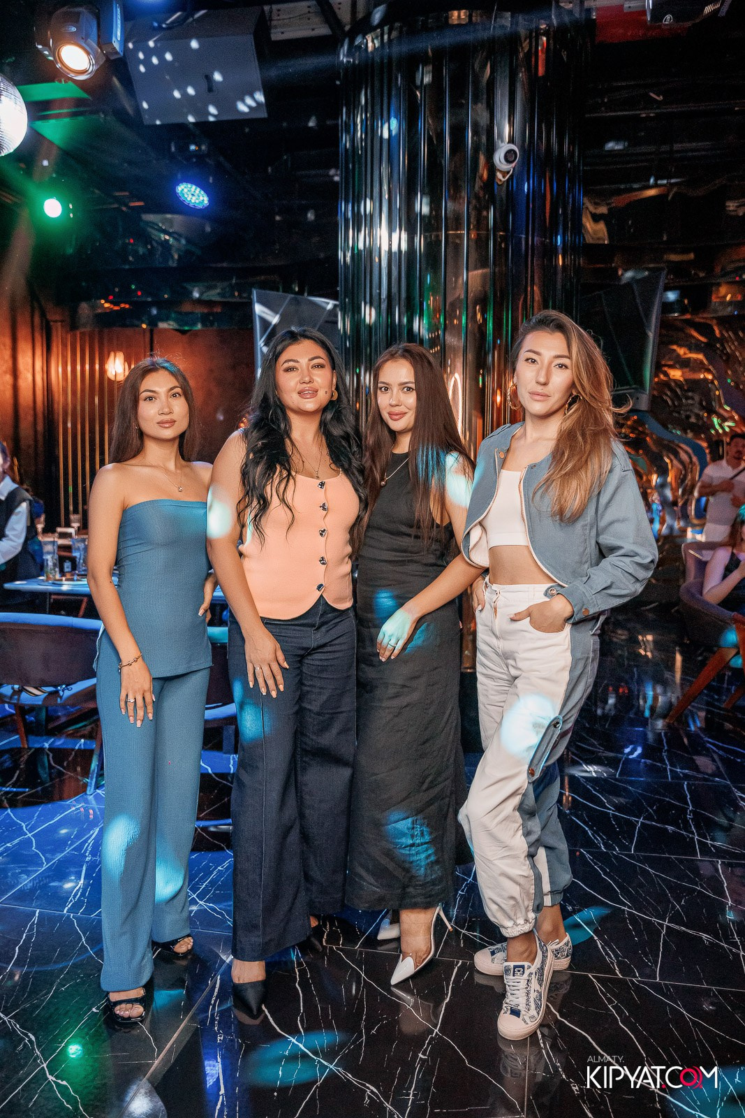 MOOD KARAOKE & TERRACE. КИПЯТКОМ АЛМАТЫ!