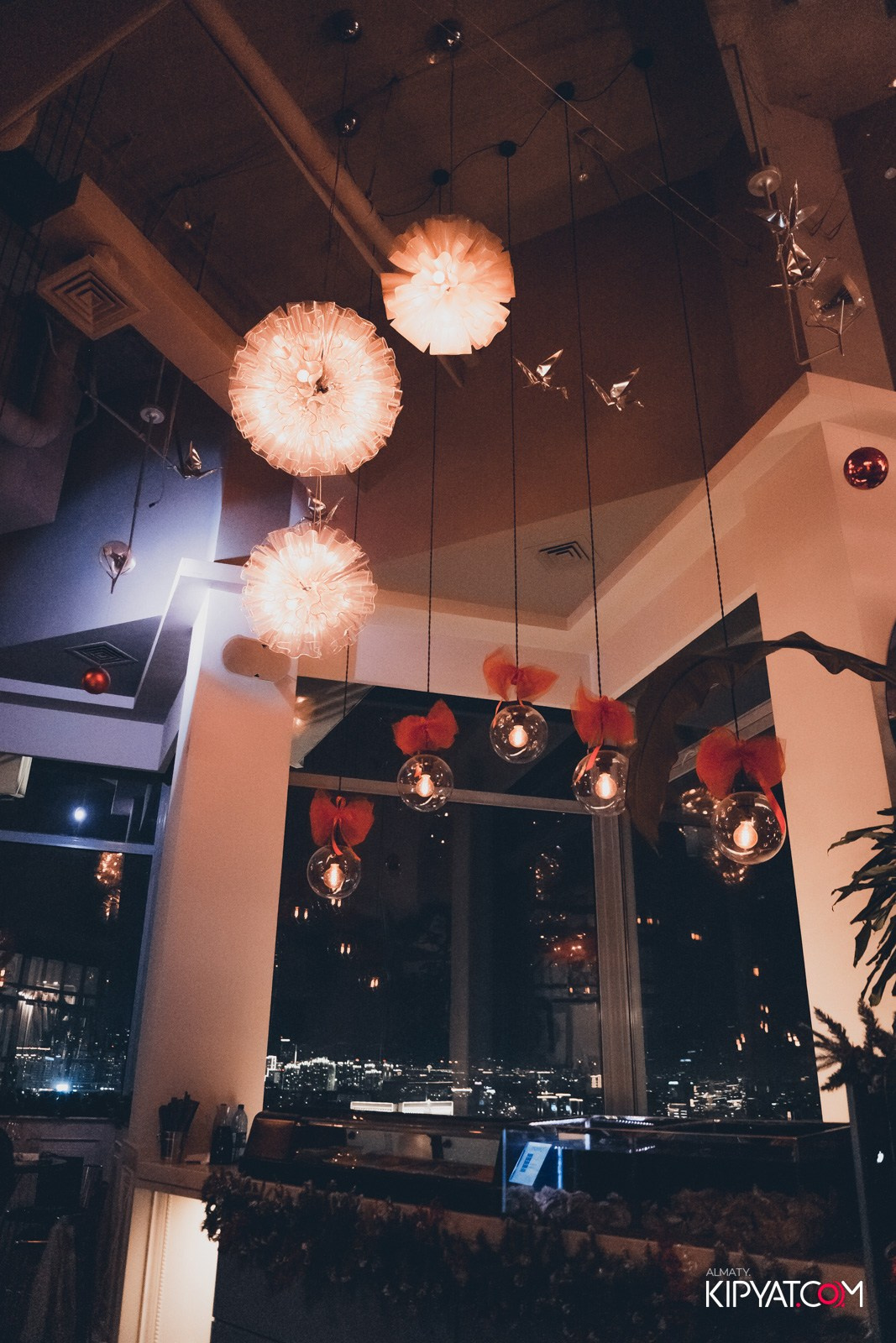 РЕСТОРАН BARFLY. КИПЯТКОМ АЛМАТЫ!