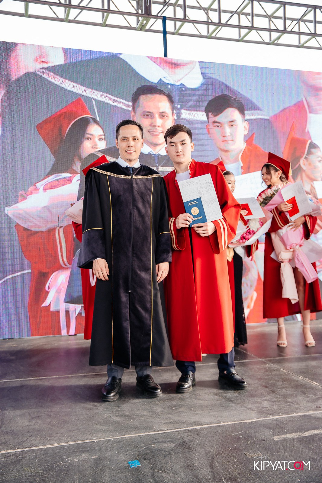ВРУЧЕНИЕ ДИПЛОМОВ — НАРХОЗ КОЛЛЕДЖ. Part 3. КИПЯТКОМ АЛМАТЫ!