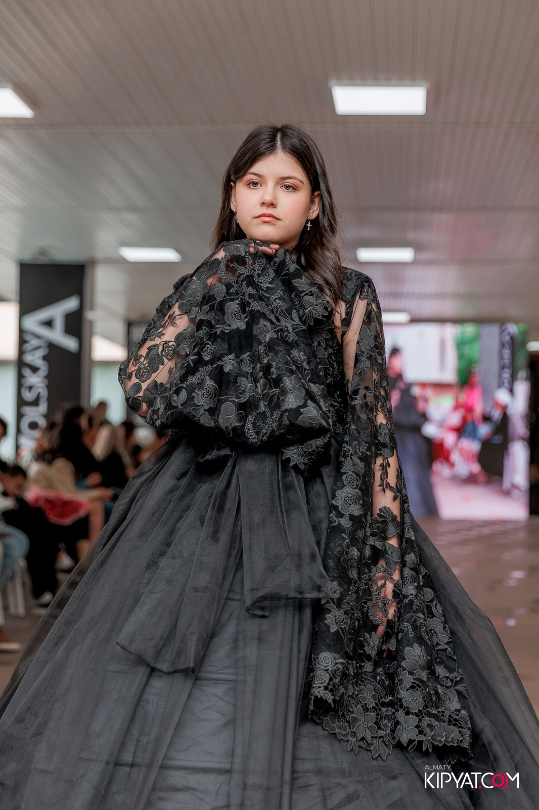 JUNIOR FASHION SHOW. КИПЯТКОМ АЛМАТЫ!