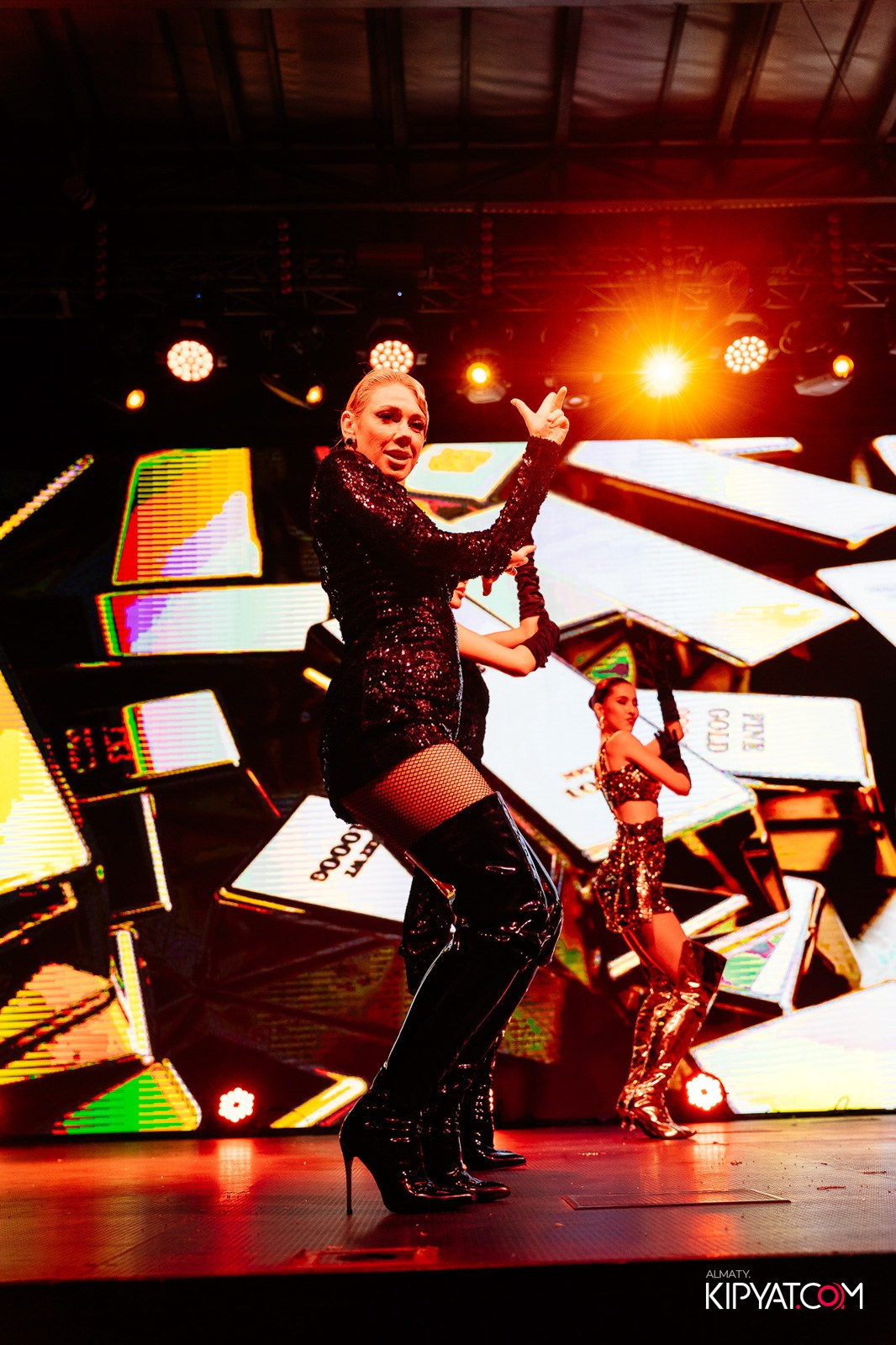 QUEEN. КИПЯТКОМ АЛМАТЫ!