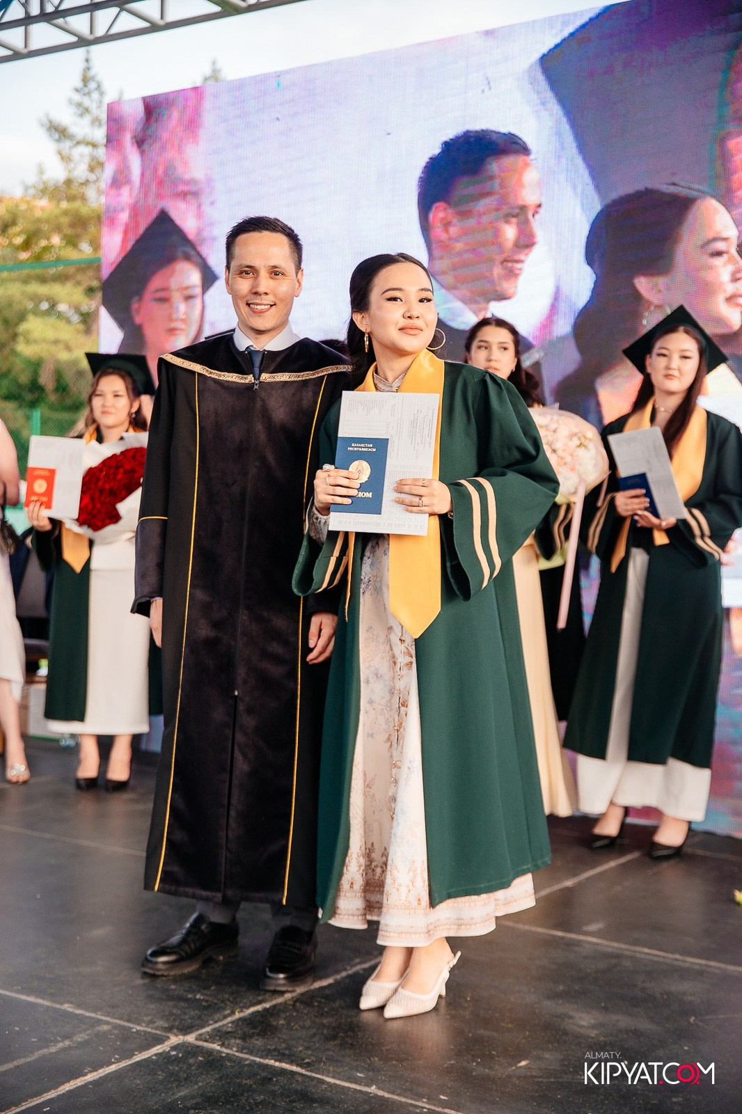 ВРУЧЕНИЕ ДИПЛОМОВ — НАРХОЗ КОЛЛЕДЖ. Part 3. КИПЯТКОМ АЛМАТЫ!