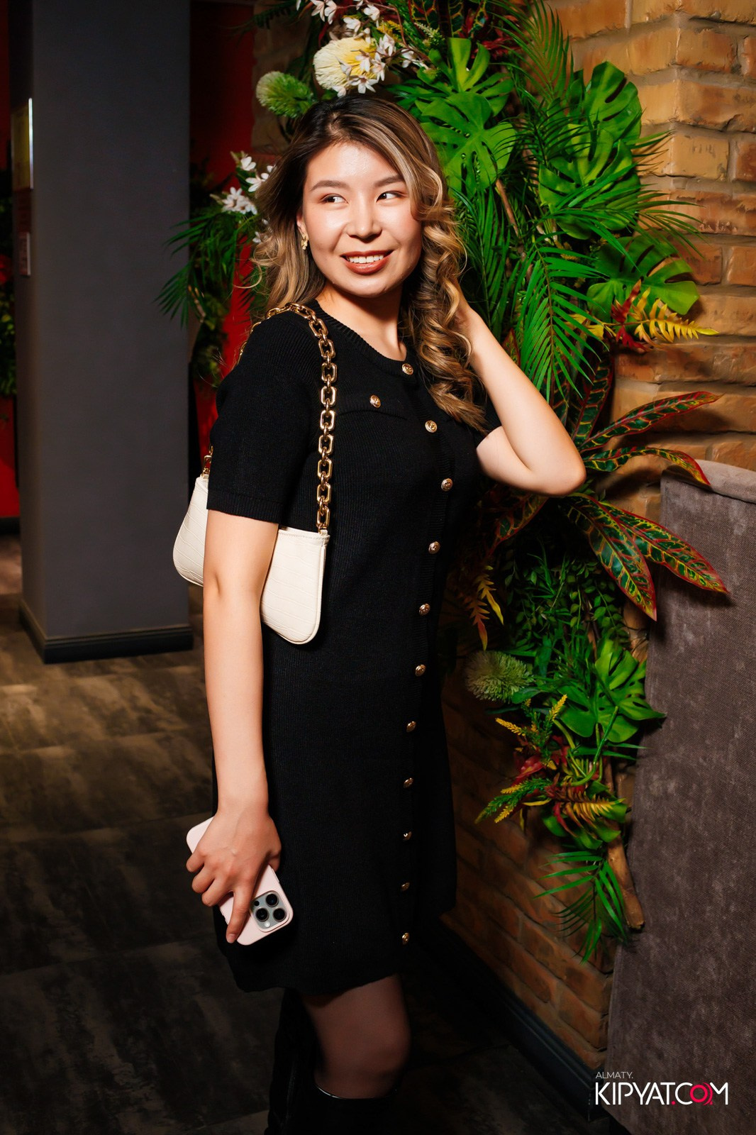 LIFE GRILL CAFE. КИПЯТКОМ АЛМАТЫ!