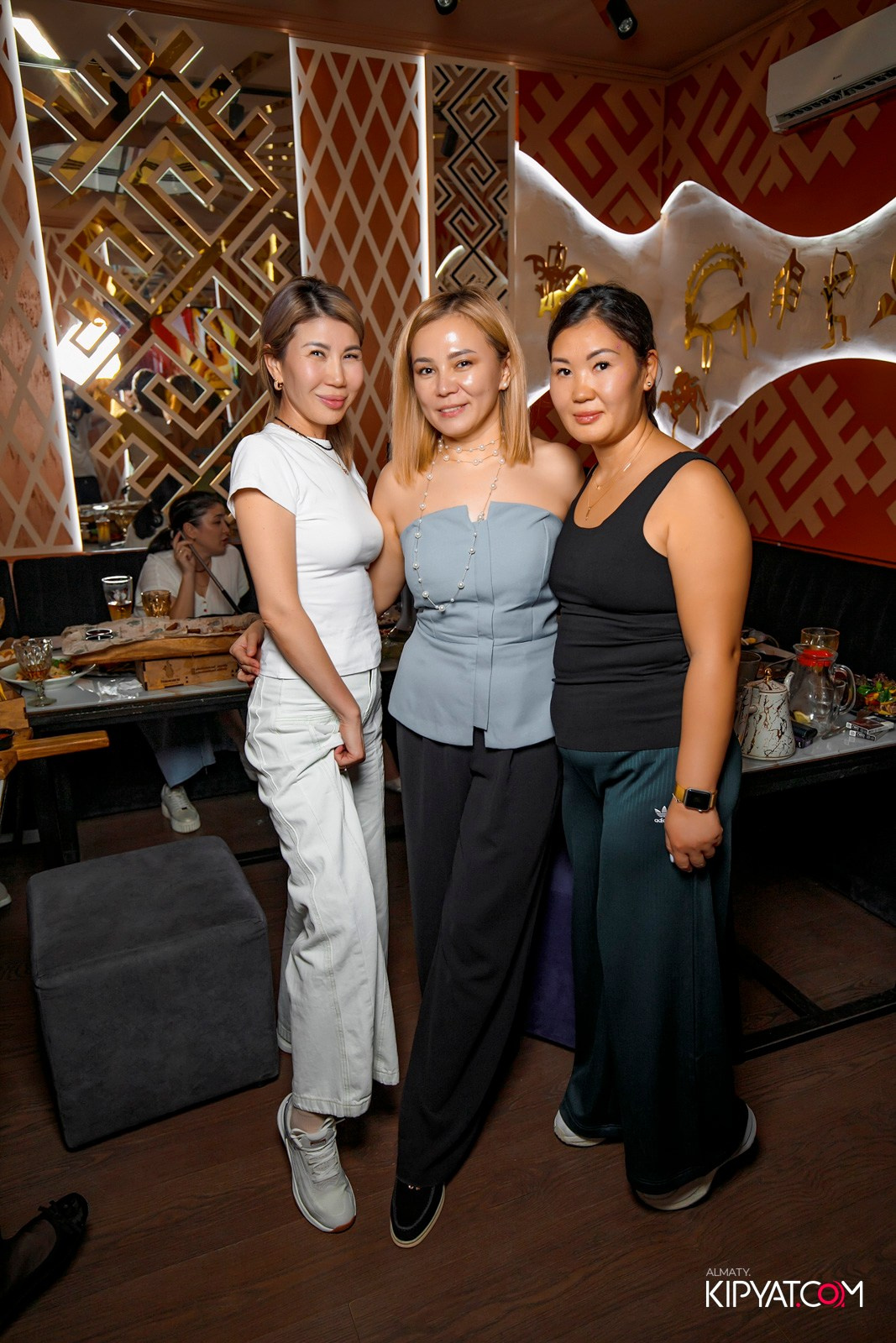 УХО И МЕДВЕДЬ НА ГАГАРИНА. КИПЯТКОМ АЛМАТЫ! Фотосъемка мероприятий в Алматы