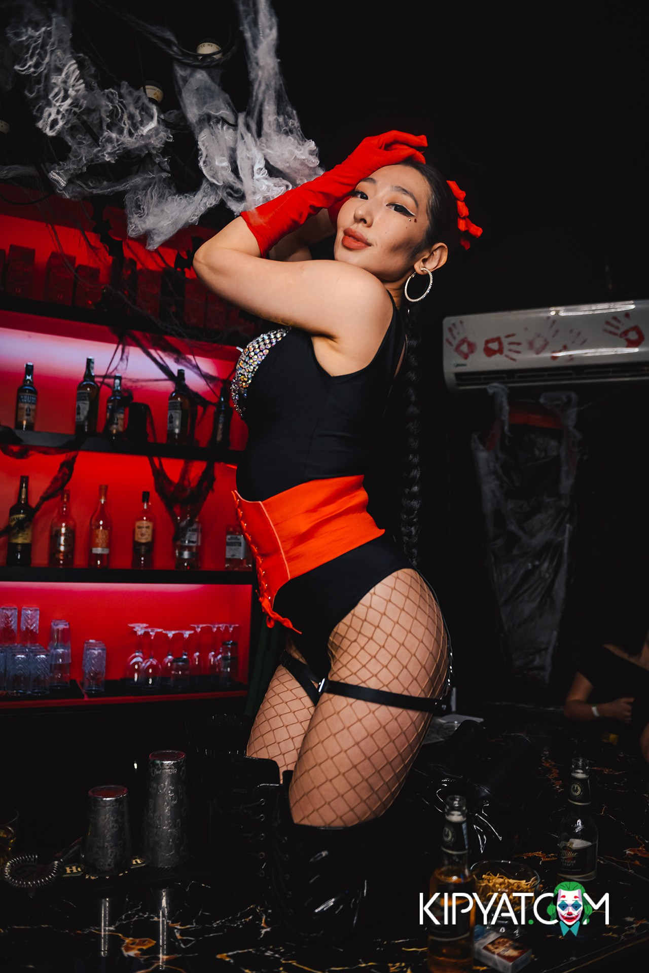 UYAT EMES BAR. КИПЯТКОМ АЛМАТЫ!