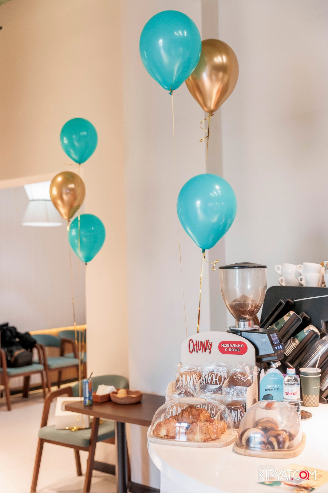 ОТКРЫТИЕ COFFEE SHAKE АСЫЛ ТАС. КИПЯТКОМ АЛМАТЫ!