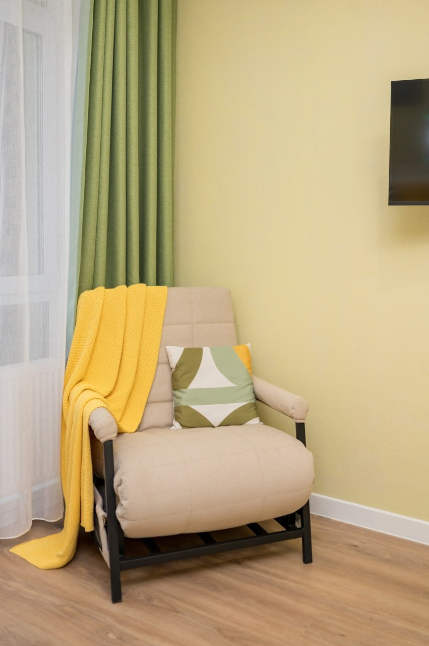 Студия «Солнце» Молодогвардейская 33. Хоумстейдж Пермь, Квартиры посуточно в Перми