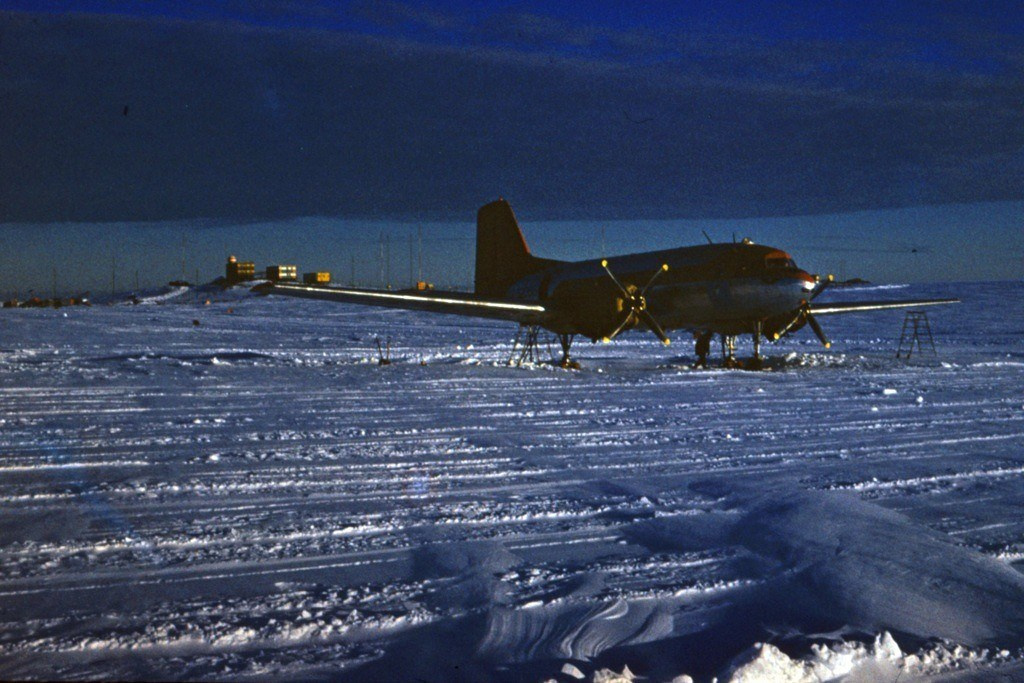 Исторические фотографии. Фотоальбом показывающий увлекательный мир авиации и мир медведей Андрея Иванова