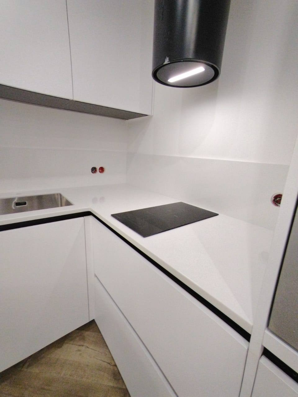 Фото с монтажа |Мебель на заказа: кухни, шкафы и т.д. в Томске. ГУДРУМ — Мебель на заказ в Томске | Кухни | Шкафы | Стулья и Столы