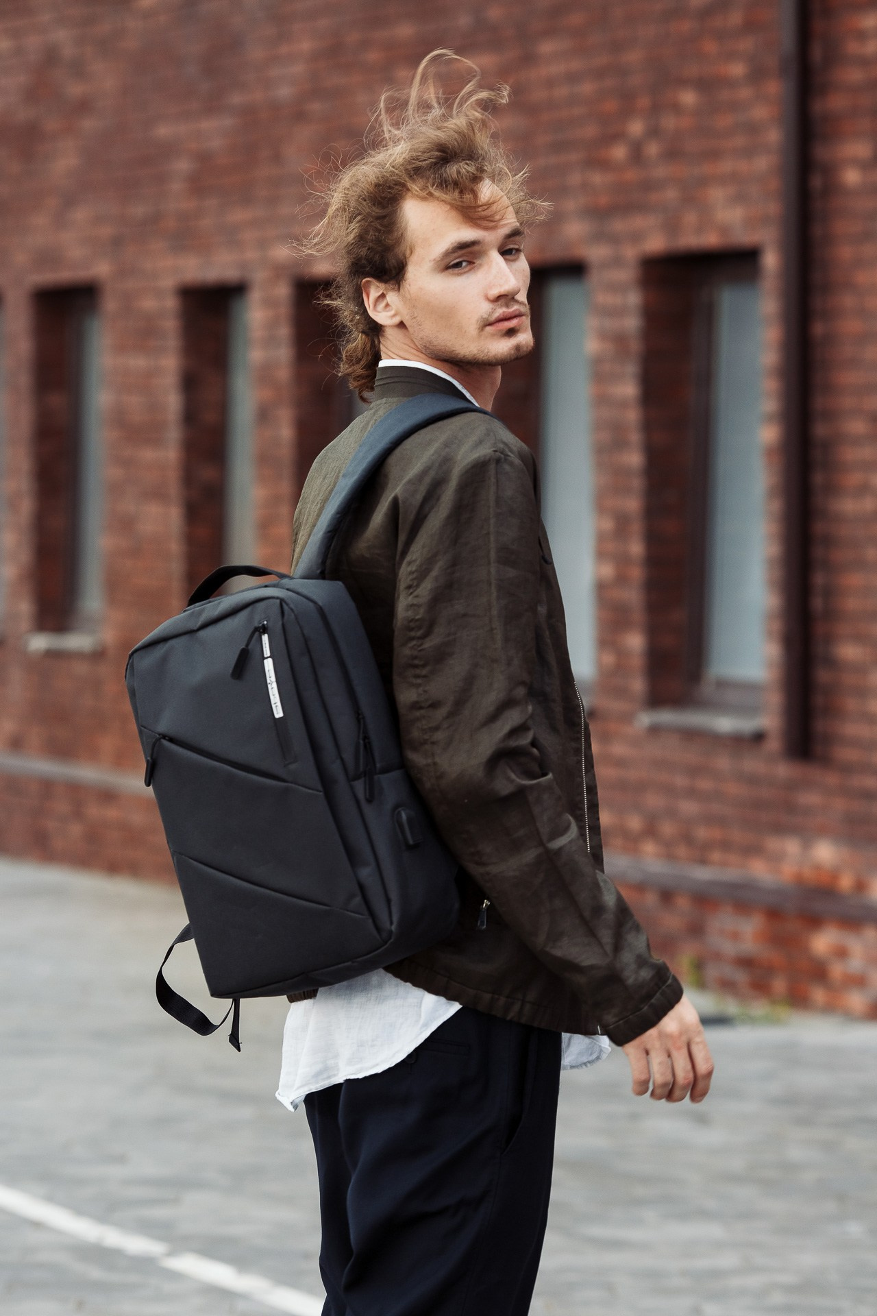 WB OZON Рюкзаки. Фотосъёмка для бизнеса — предметное фото, репортаж с мероприятий, портреты людей, съёмка интерьера и экстерьера