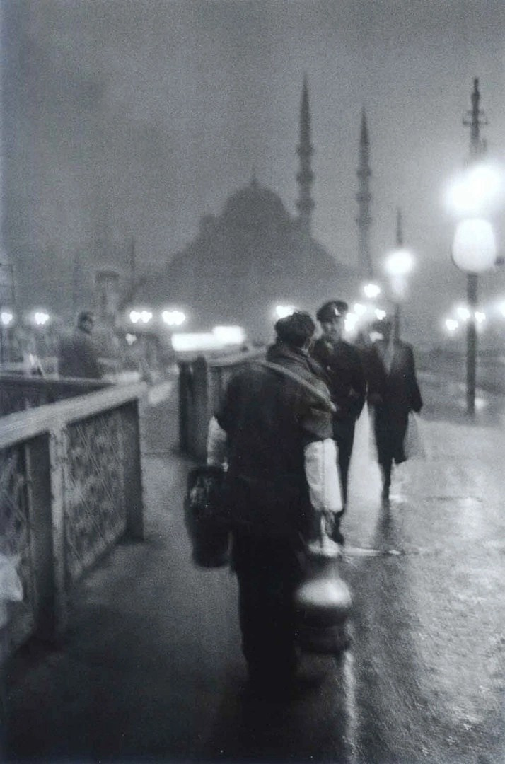 городская сцена Стамбула с мягким светом