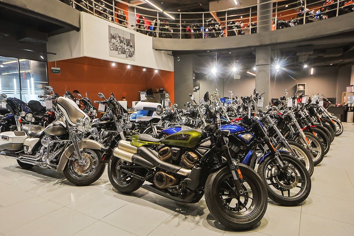 Авто. Фотограф Александр Ямпольский