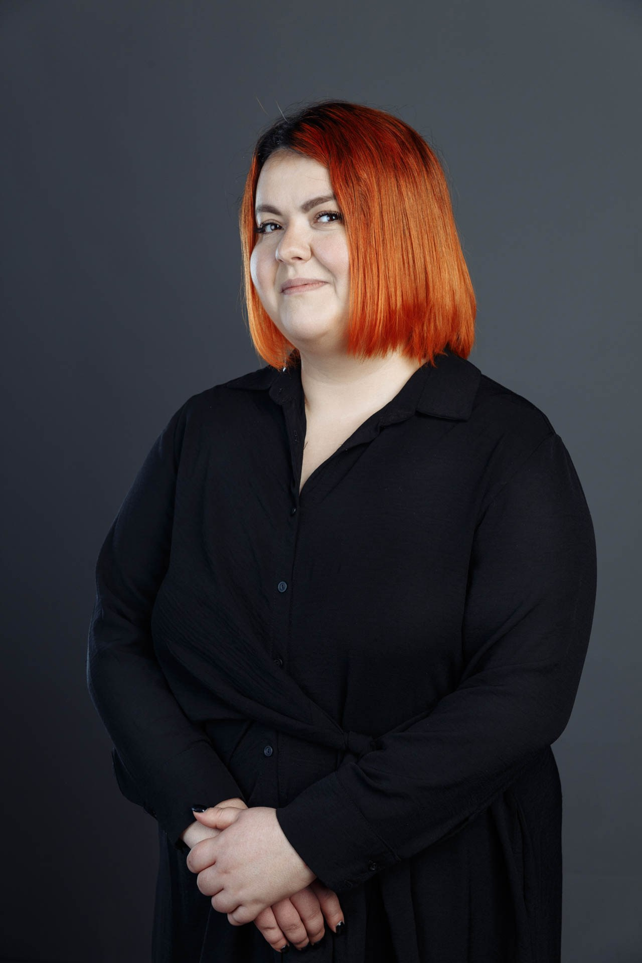 Бизнес-портреты сотрудников для сайта страховой компании InsFamily. Событийный фотограф Максим Бескоровайновнов