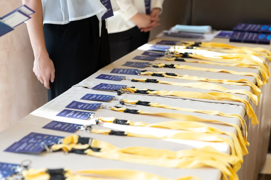 Конференции, семинары, корпоративные мероприятия. Фотостудия Алматы. Фотосъемка Алматы. Фотосессия Алматы. Фотокурсы. Обучение фотографии. Аренда студии