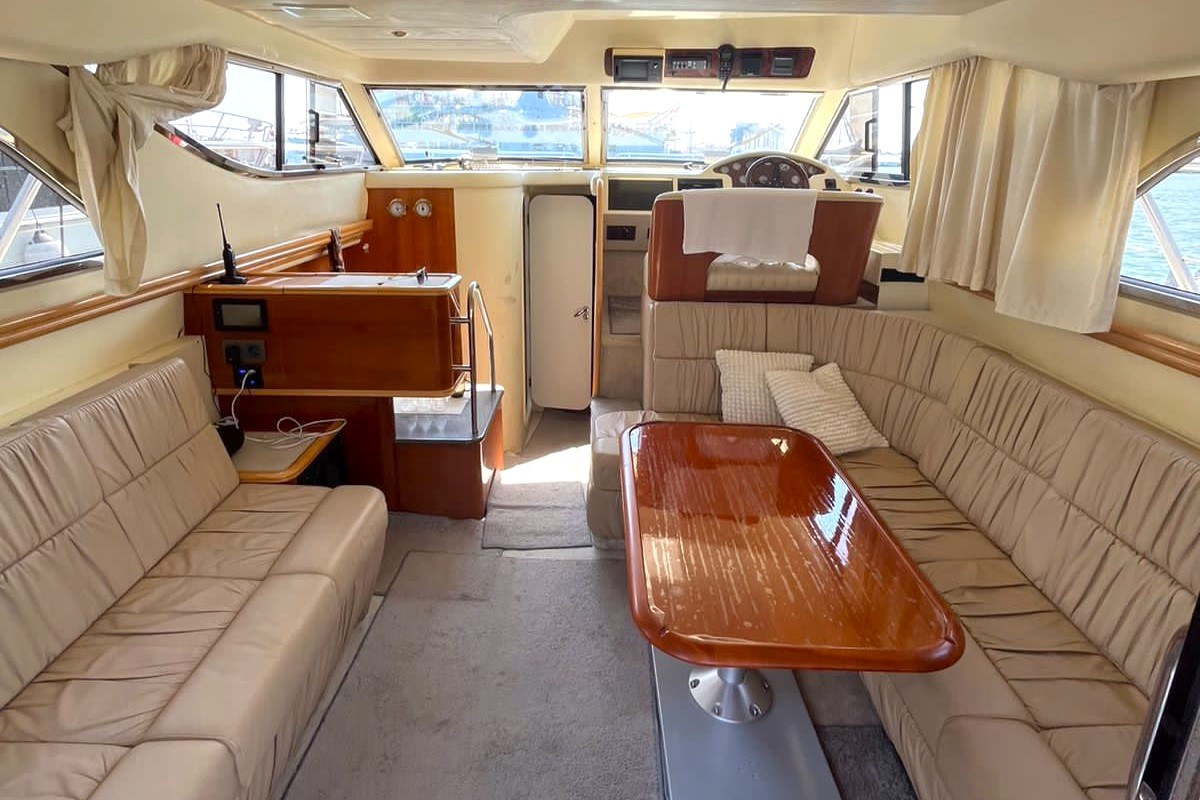 Яхта Уно Аренда Яхты в Сочи Яхтанаморе YACHTNAMORE YACHTANAMORE