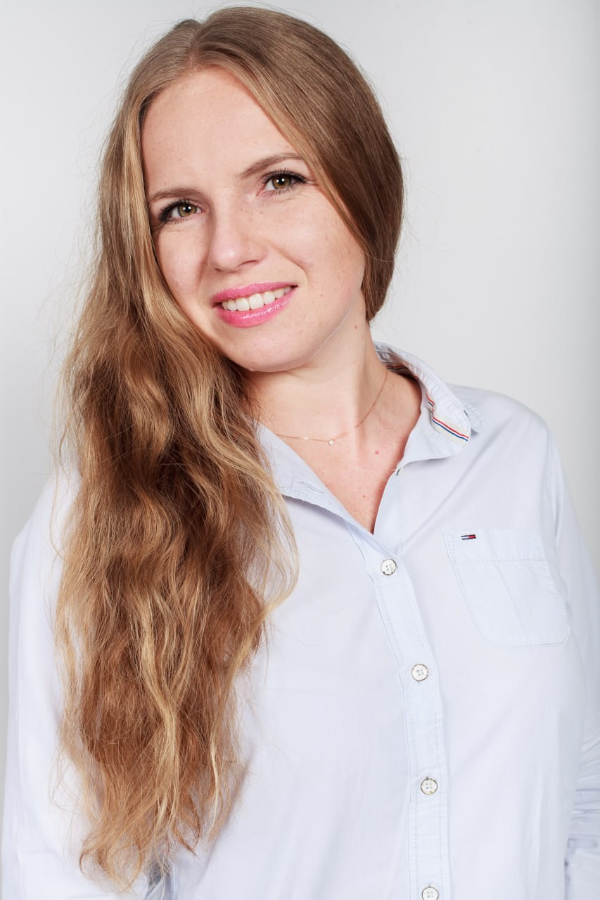 Сотрудники. Психолог с фотоаппаратом Зимина Оксана