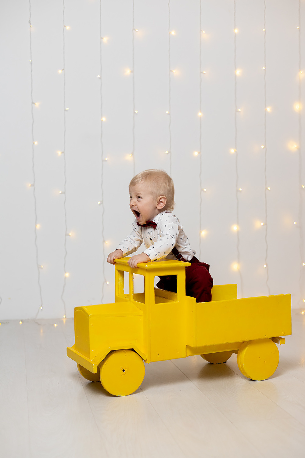 Кемаль в студии, 1 годик. Семейный и свадебный фотограф в Перми