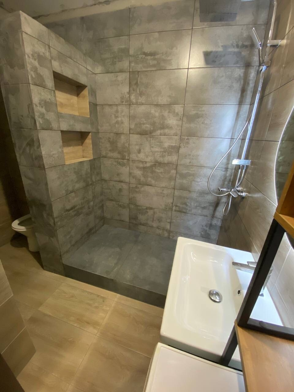 Ванная комната (ул. Волочаевская д. 8). Ремонт санузла, туалета, ванной под ключ в Казани. Укладка плитки