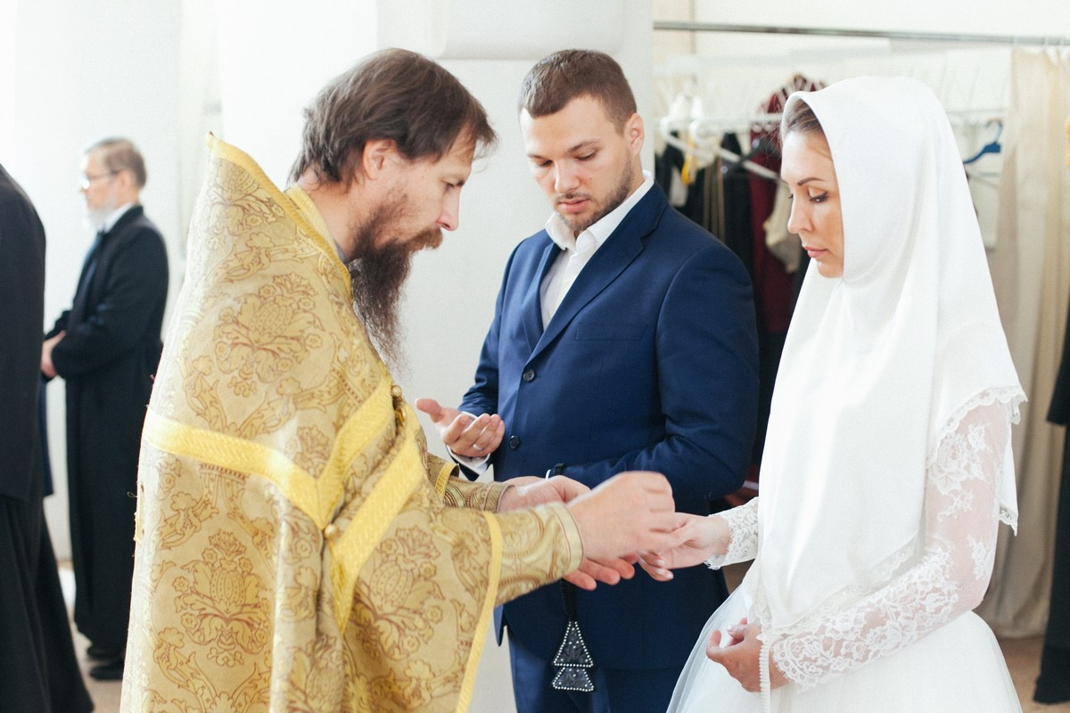 Венчание в Санкт Петербурге. Фотограф крещение венчание в Петербурге! Помогает подобрать храм и посоветовал душевного батюшку в СПб