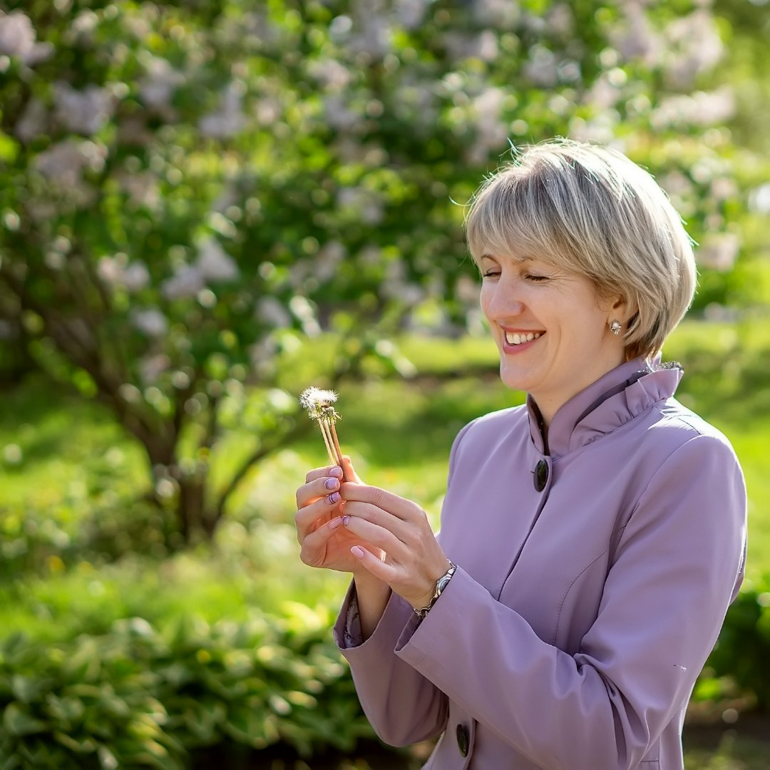 Мария в цветении (сирень). Семейный и детский фотограф в Хабаровске Анна Гриневич