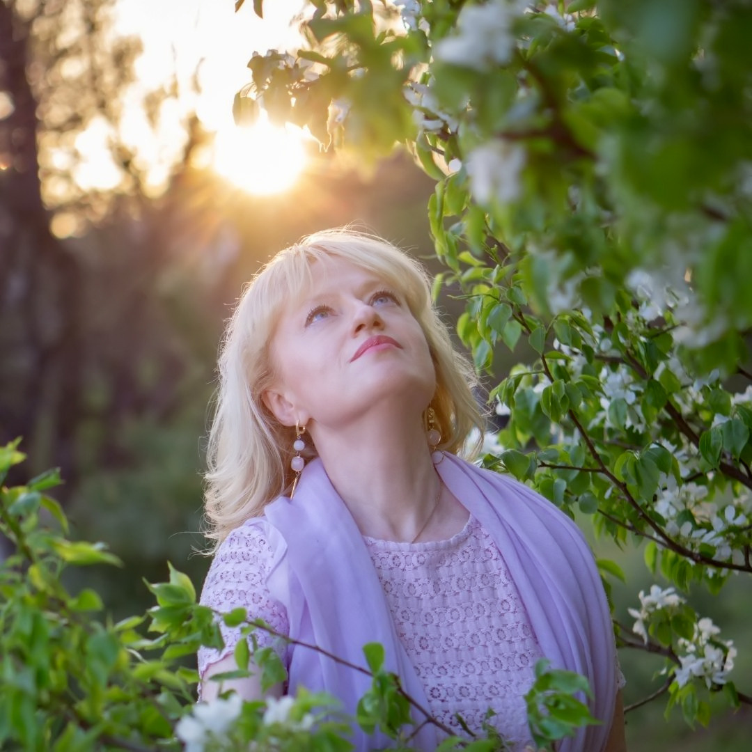 Елена в цветении (сакура и груша). Семейный и детский фотограф в Хабаровске Анна Гриневич
