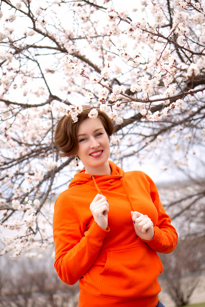 Татьяна в цветении (вишня). Семейный и детский фотограф в Хабаровске Анна Гриневич