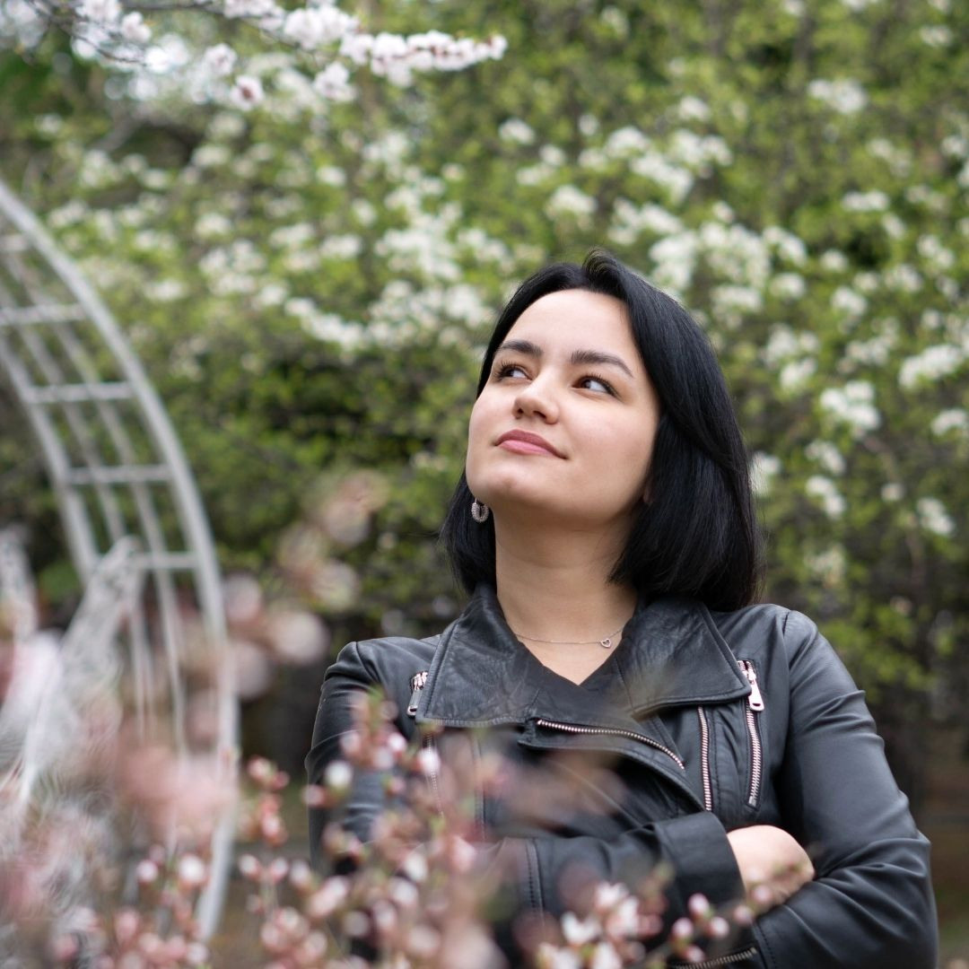 Ольга в цветении (форзиция, вишня). Семейный и детский фотограф в Хабаровске Анна Гриневич
