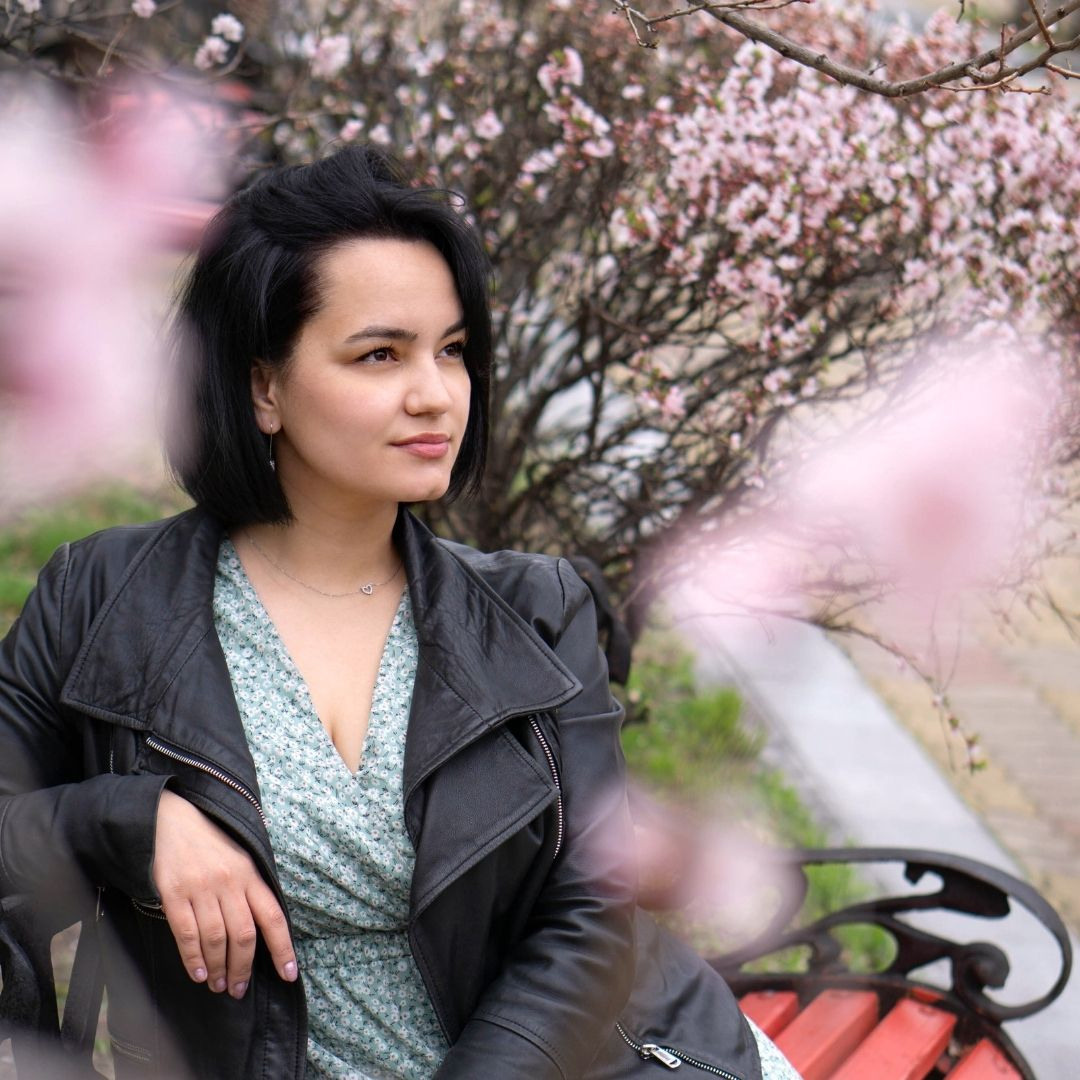 Ольга в цветении (форзиция, вишня). Семейный и детский фотограф в Хабаровске Анна Гриневич