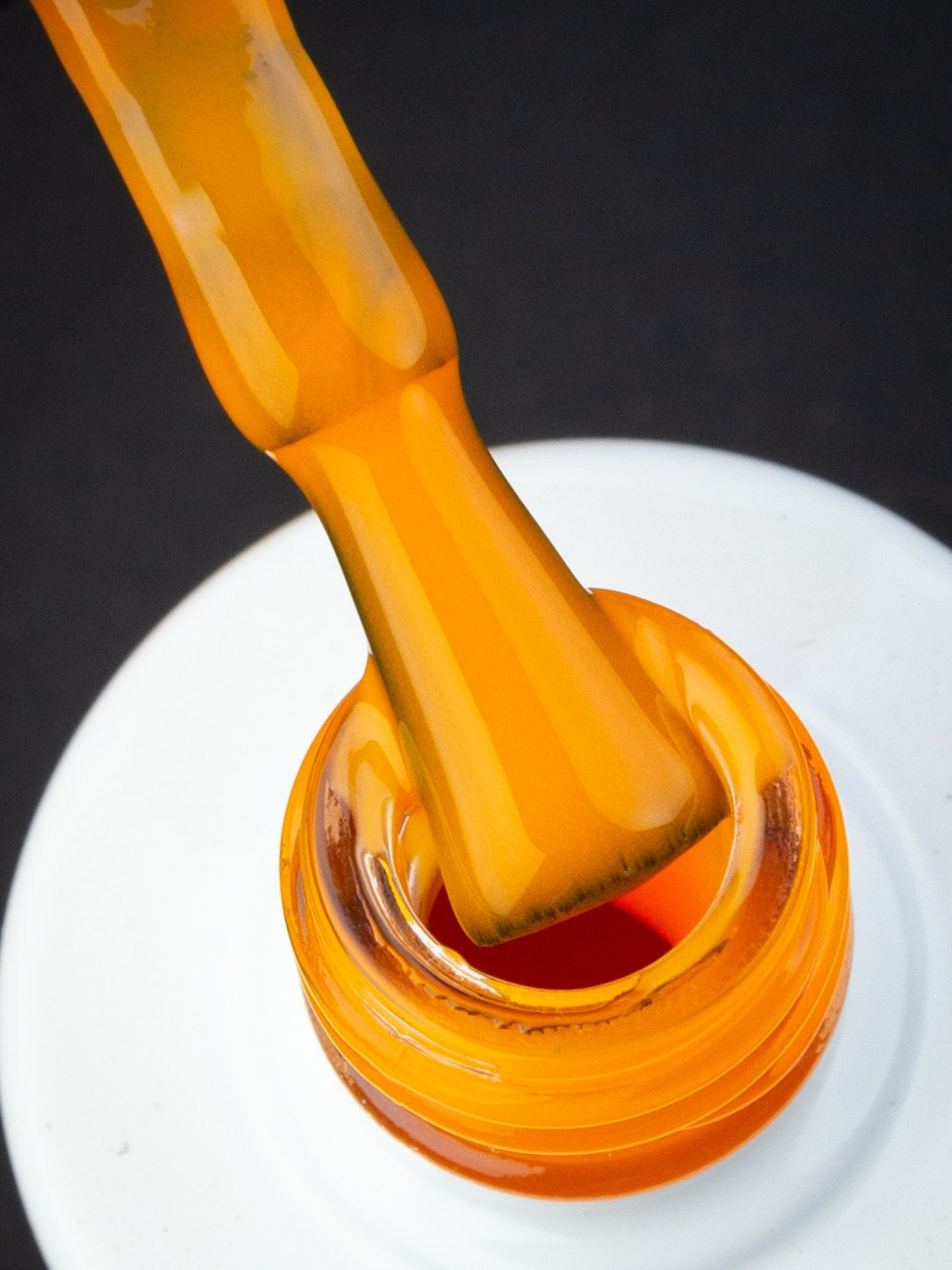 Kira на чёрном. Александр Стряпунин — предметный фотограф в Улан-Удэ