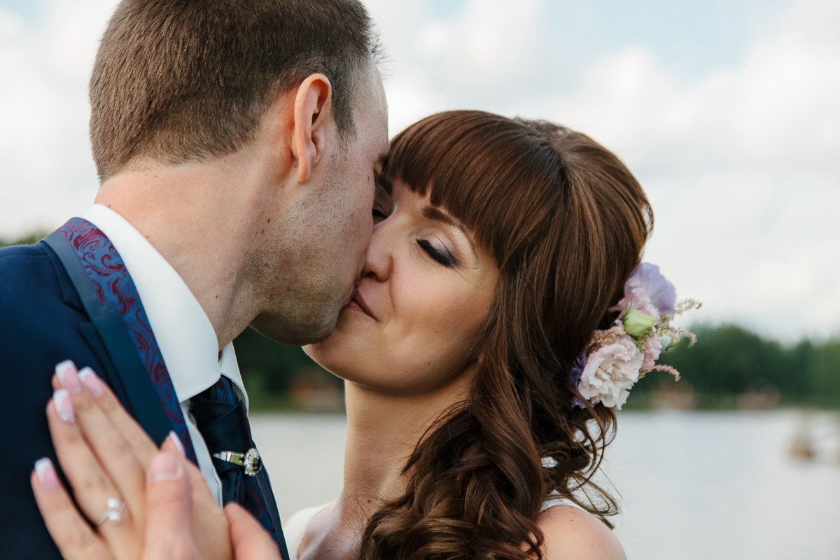 Свадьба началась с банкета. Свадебный фотограф Юлия Логинова