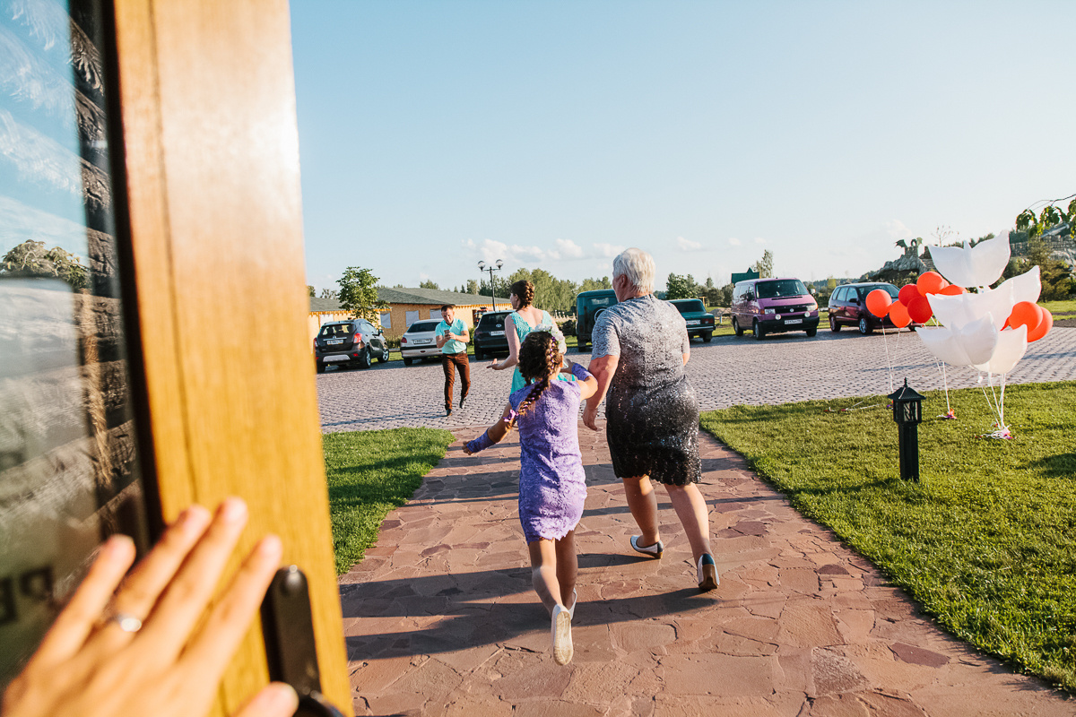 Свадьба началась с банкета. Свадебный фотограф Юлия Логинова