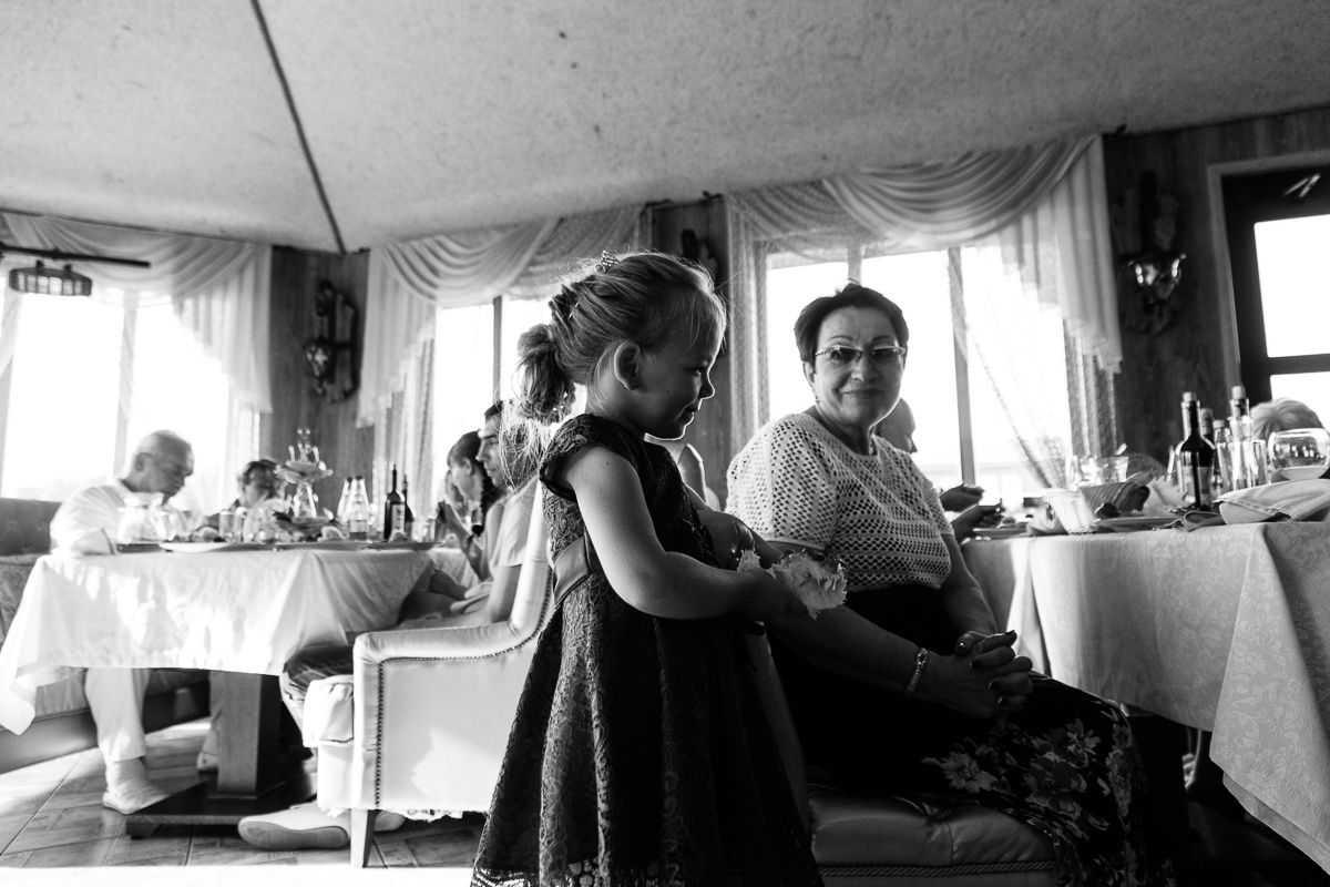 Свадьба началась с банкета. Свадебный фотограф Юлия Логинова