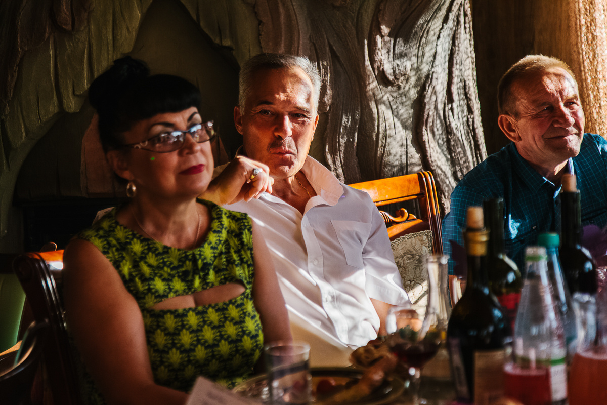 Свадьба началась с банкета. Свадебный фотограф Юлия Логинова