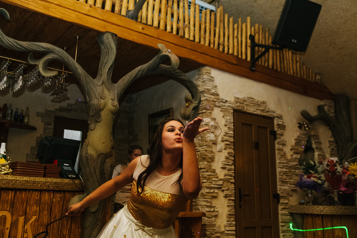 Свадьба началась с банкета. Свадебный фотограф Юлия Логинова