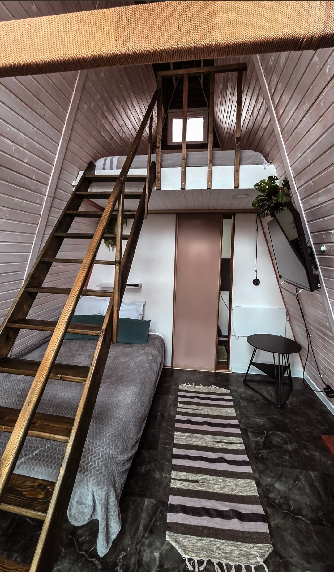 ФОТО Гостевой мини дом. Вгости. Посуточная аренда дома во Владивостоке, баня с чаном. Теплый бассейн, геокупол. Аренда дома во Владивостоке, Надеждинском районе