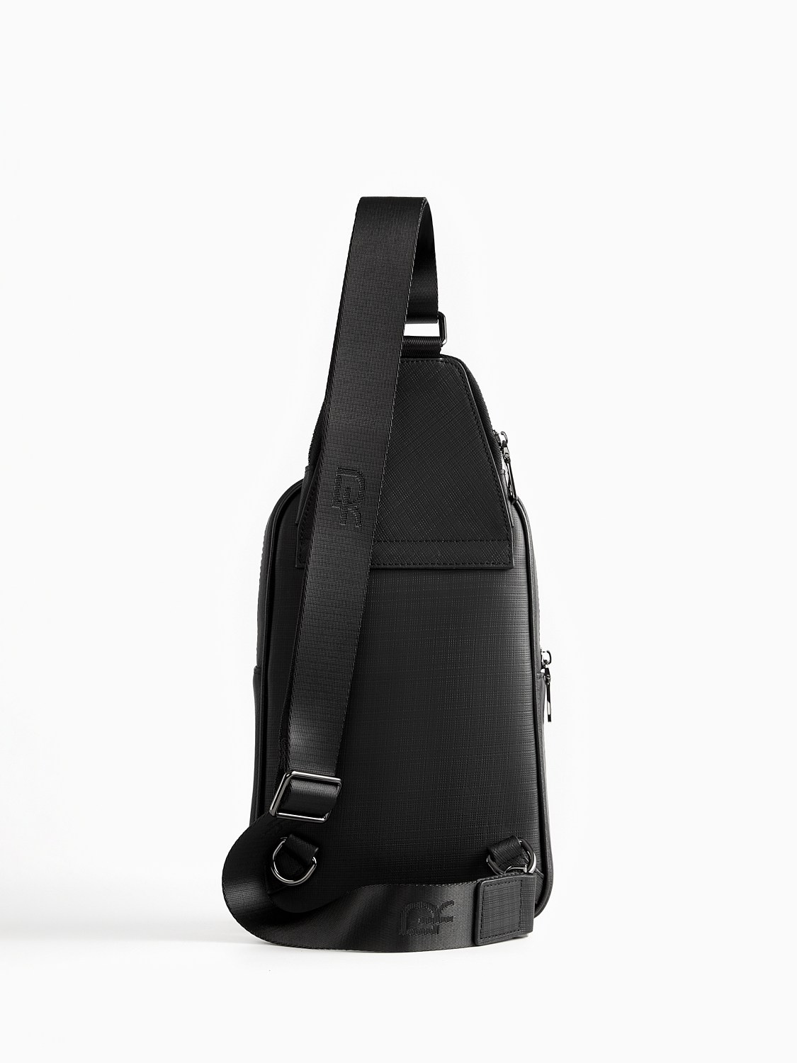 Сумки и кошельки. Предметная фотосъемка в Алматы. Предметный фотограф для маркетплейстов Артур Ахмадиев