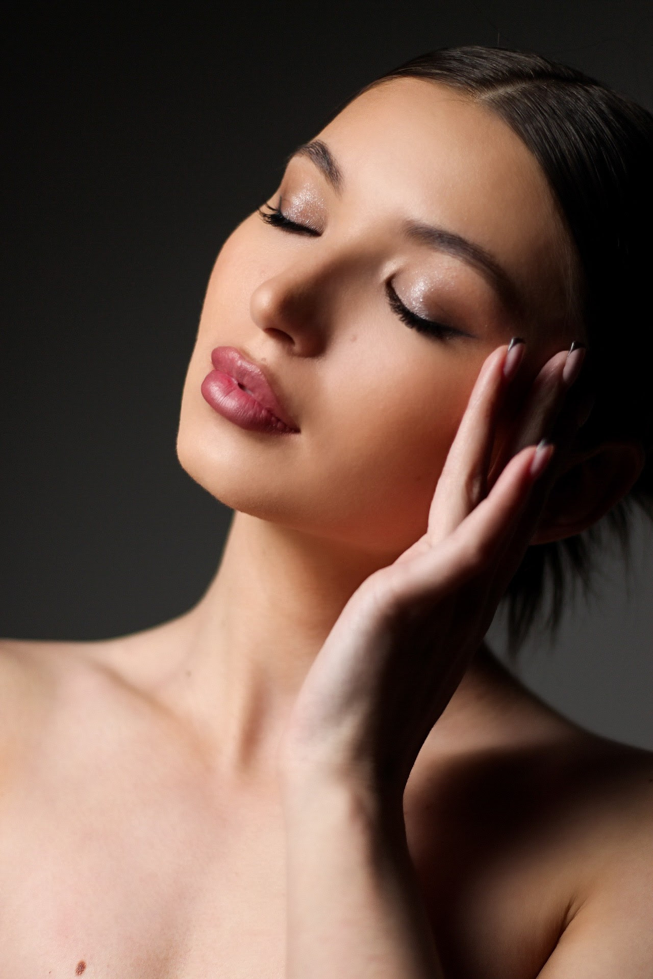 Съёмка с искусственным светом. Фотограф Иванова Елена в Иркутске