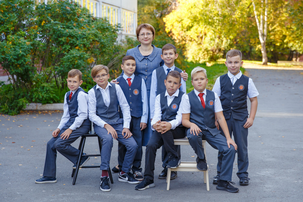 Фото на улице для 4 класса. Выпускные альбомы в школе и детском саду