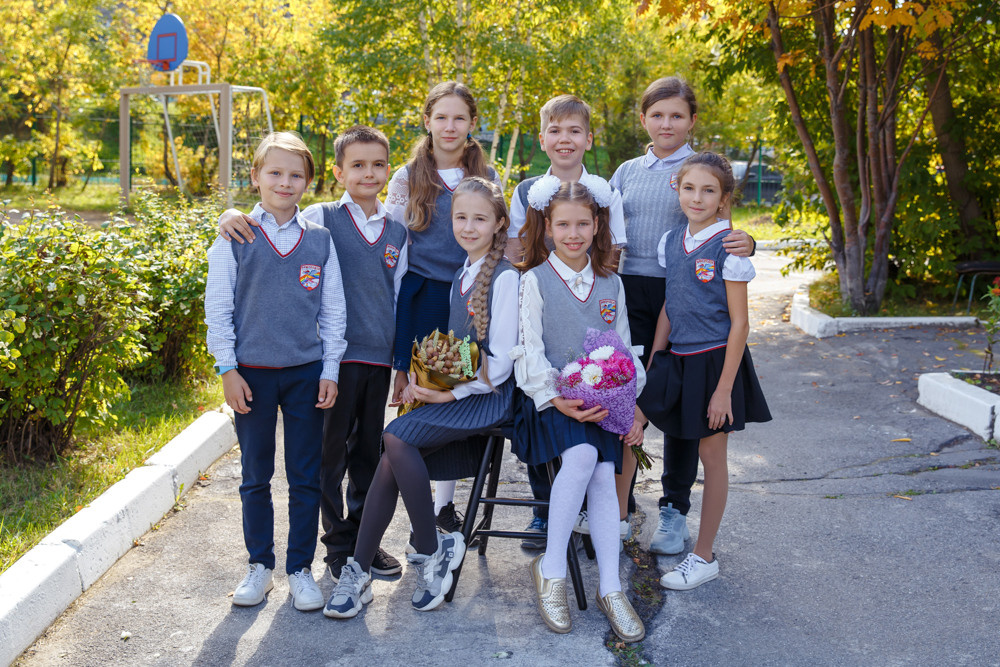 Фото на улице для 4 класса. Выпускные альбомы в школе и детском саду