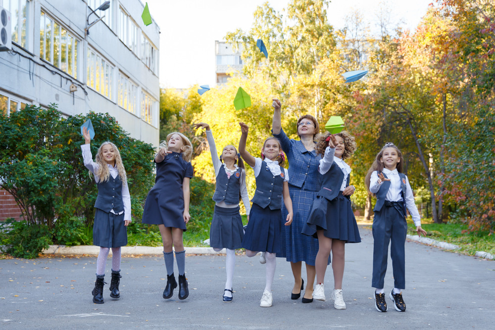 Фото на улице для 4 класса. Выпускные альбомы в школе и детском саду