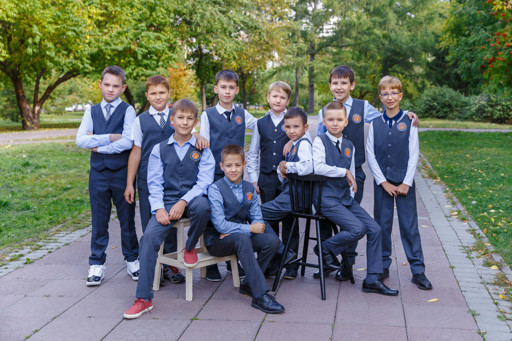 Фото на улице для 4 класса. Выпускные альбомы в школе и детском саду